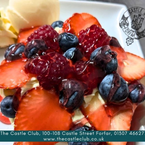 Castle Club Meal For Two £50 Voucher