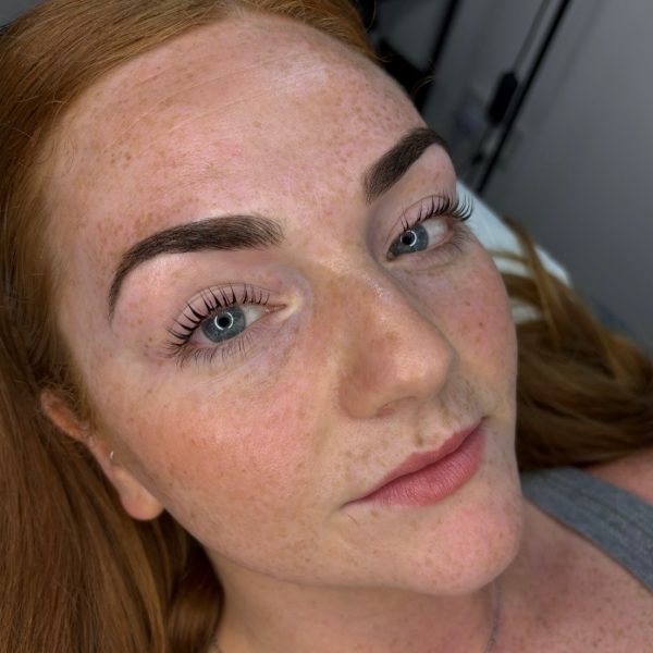 LUXURY DERMAPLANING FACIAL AND KOREAN LASH LIFT PACKAGE ONLY 99p